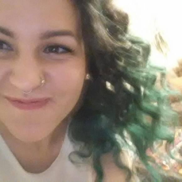 Meet your Posher, Meg - Picture 1 of 1